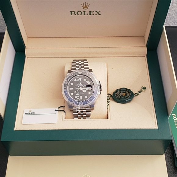 ROLEX GMT II - Picture 5 of 10